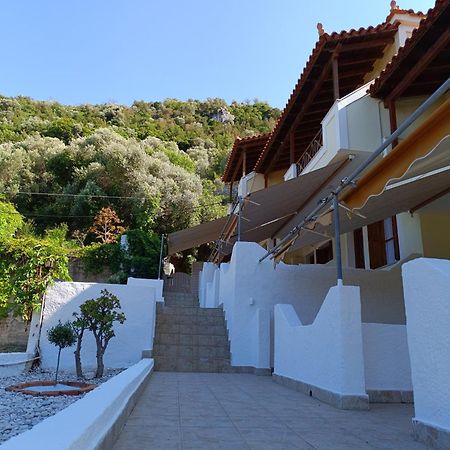 Kerveli Athina Studio Apartments מראה חיצוני תמונה