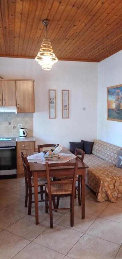 Kerveli Athina Studio Apartments מראה חיצוני תמונה