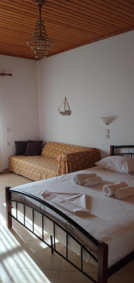Kerveli Athina Studio Apartments מראה חיצוני תמונה