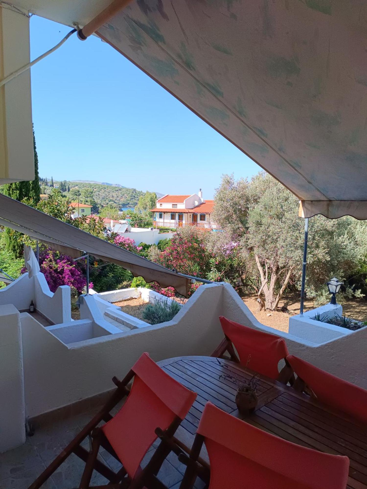 Kerveli Athina Studio Apartments מראה חיצוני תמונה