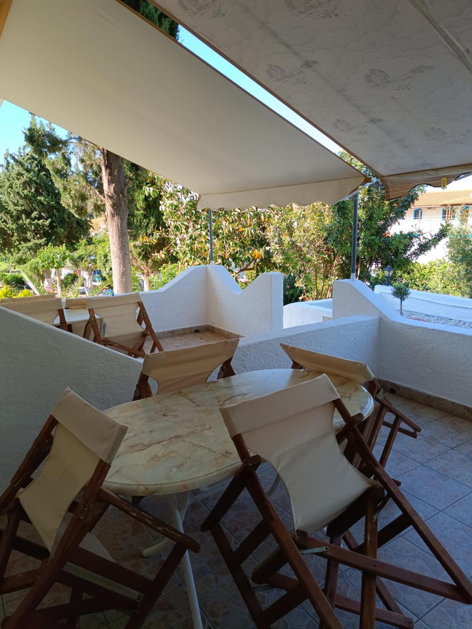 Kerveli Athina Studio Apartments מראה חיצוני תמונה
