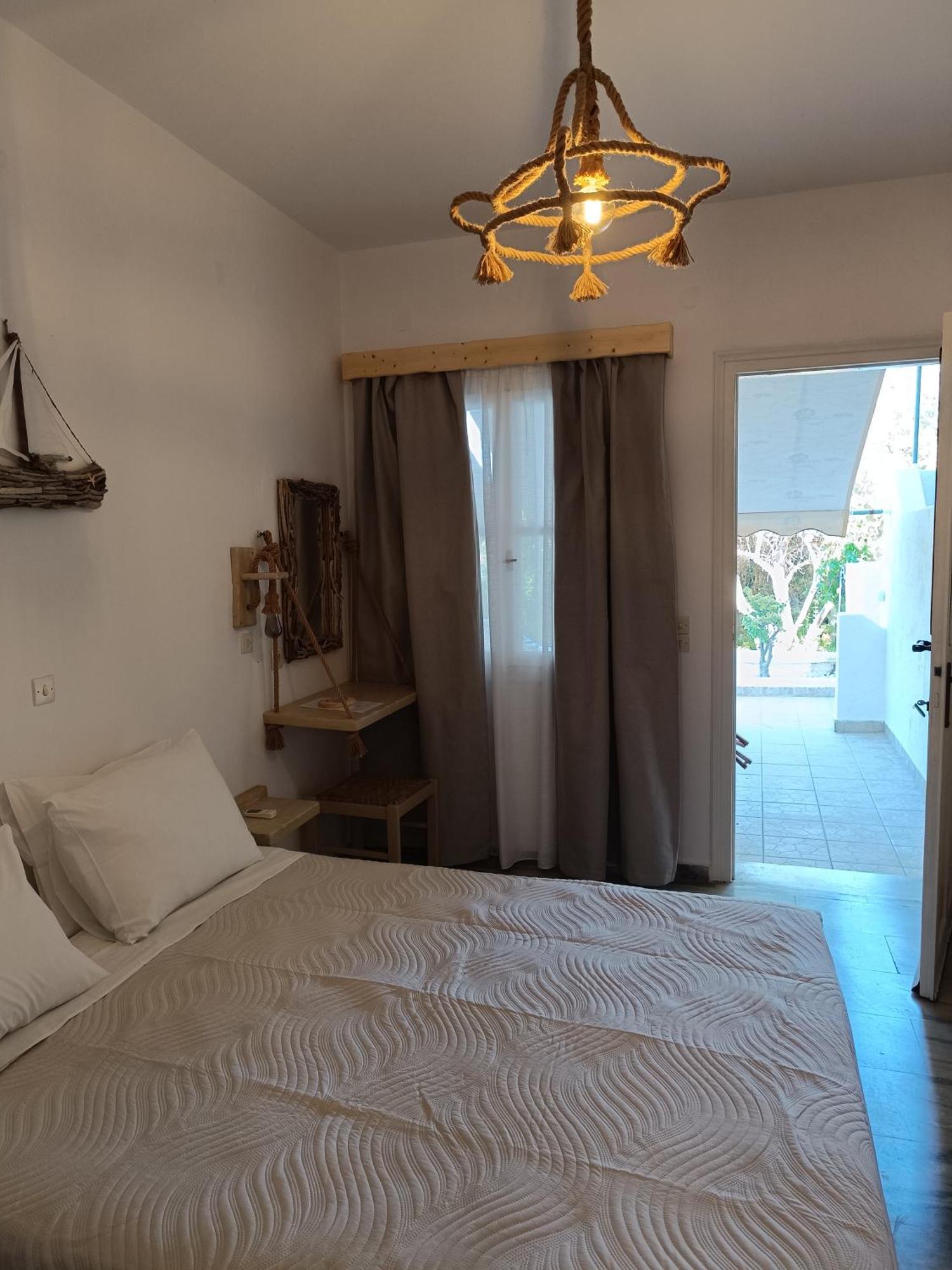 Kerveli Athina Studio Apartments מראה חיצוני תמונה
