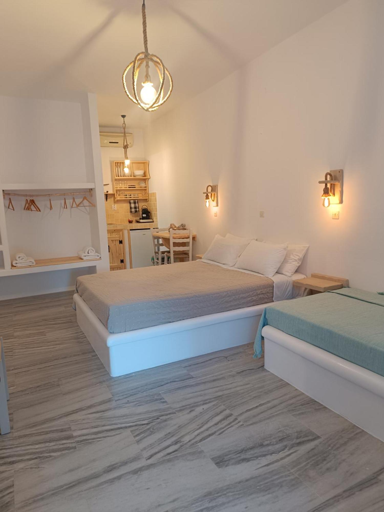 Kerveli Athina Studio Apartments מראה חיצוני תמונה