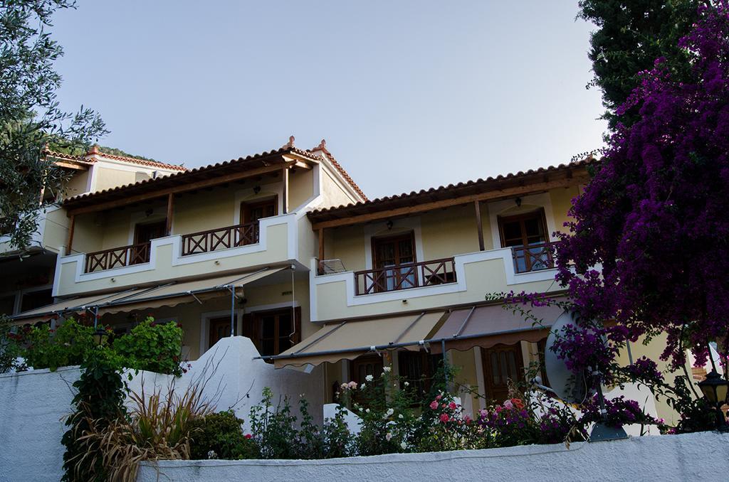 Kerveli Athina Studio Apartments מראה חיצוני תמונה