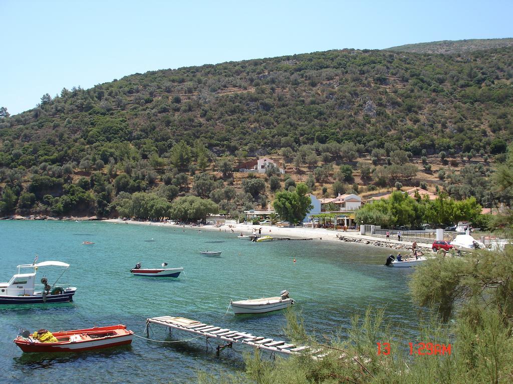 Kerveli Athina Studio Apartments מראה חיצוני תמונה
